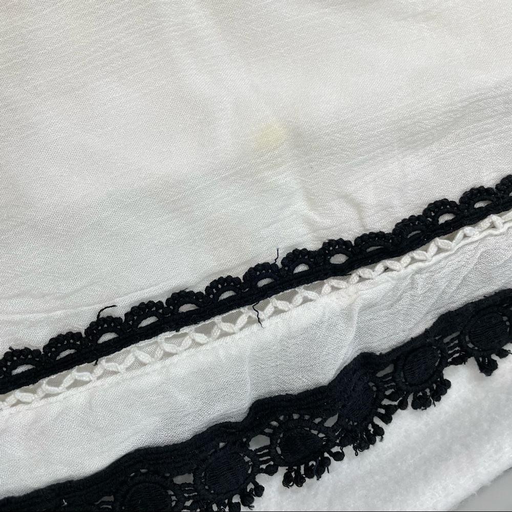 Chico’s XL beach cover up wrap white with black fringe & lace, one size fits all - Picture 3 of 8